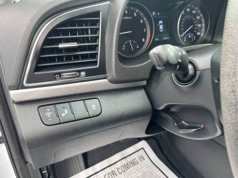 2018 Hyundai Elantra