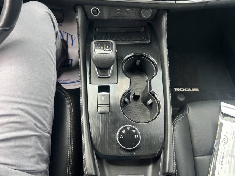 2023 Nissan Rogue SL