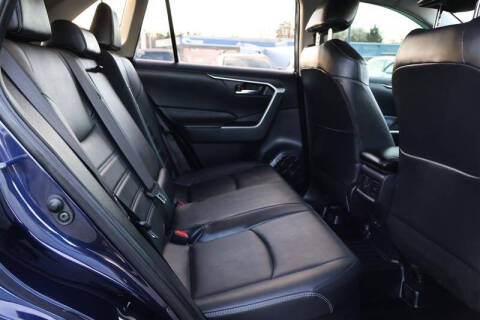 2022 Toyota RAV4 Hybrid XLE Premium