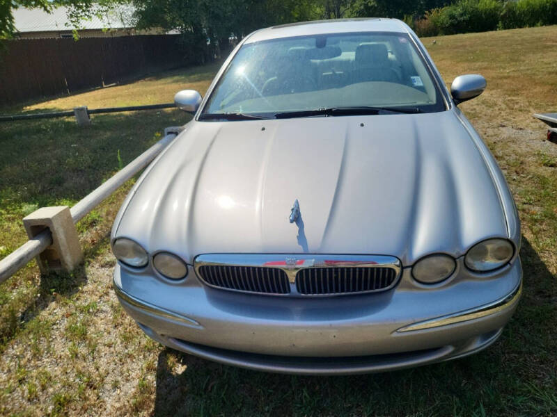 2003 Jaguar X-Type Base's photo