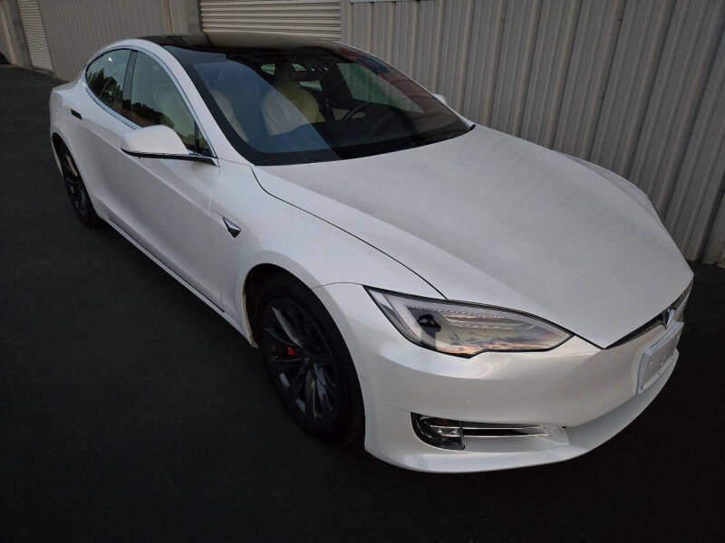 2020 Tesla Model S Performance