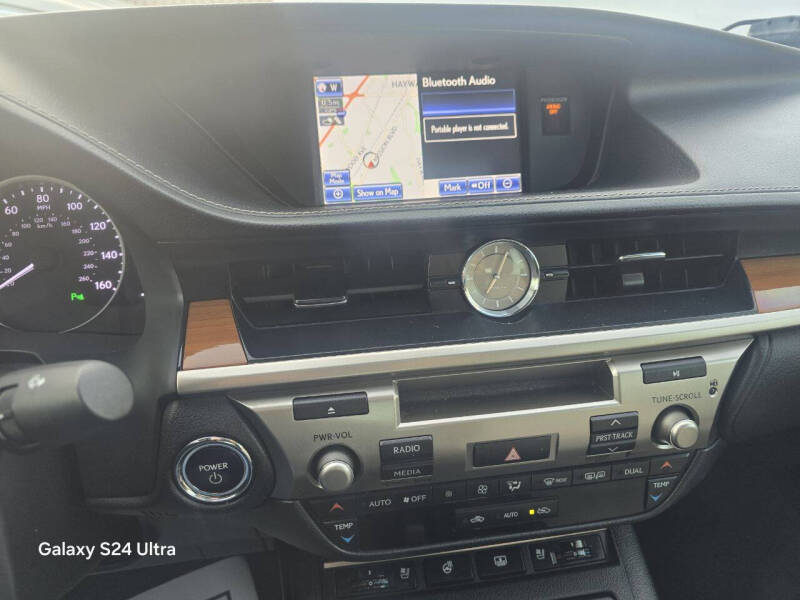2013 Lexus ES 300h