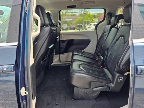 2021 Chrysler Pacifica Touring L