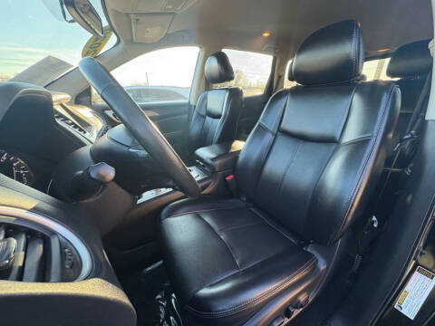 2020 Nissan Pathfinder SL