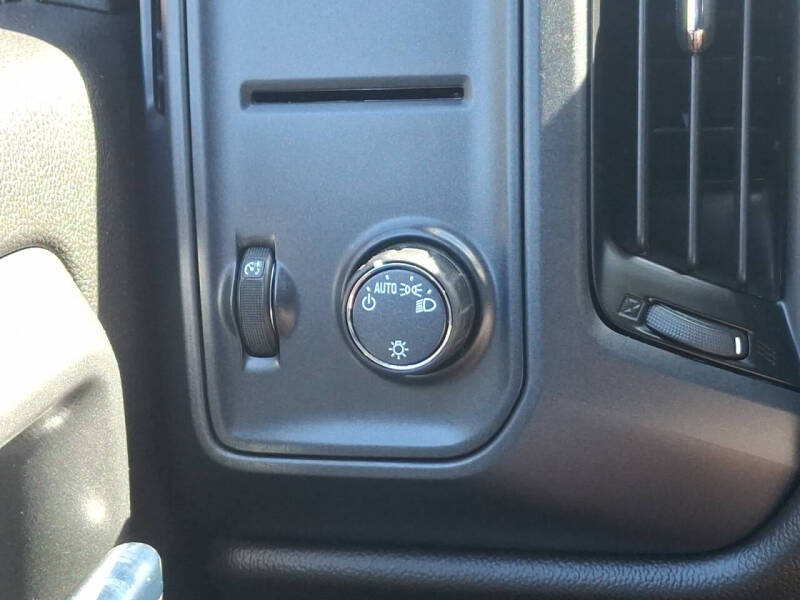 2019 Chevrolet Silverado 1500 LD Custom