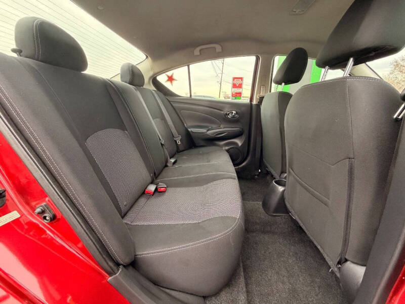 2018 Nissan Versa SV