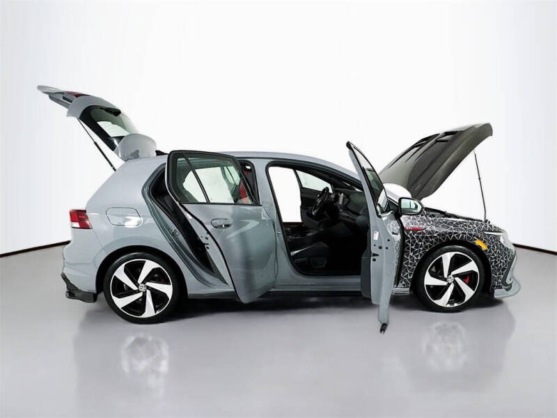 2022 Volkswagen Golf GTI SE