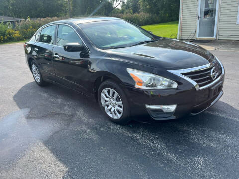 2014 Nissan Altima for sale at Loyola Automotive Group Inc in Valparaiso IN