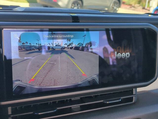 2024 Jeep Gladiator Sport