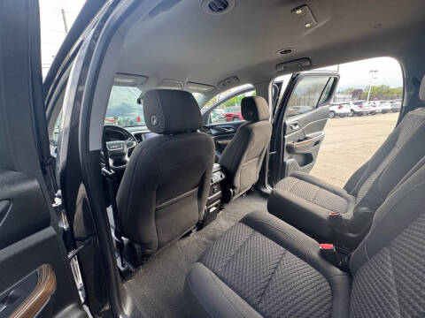 2017 GMC Acadia SLE-2