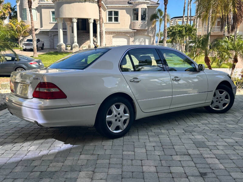 2004 Lexus LS 430