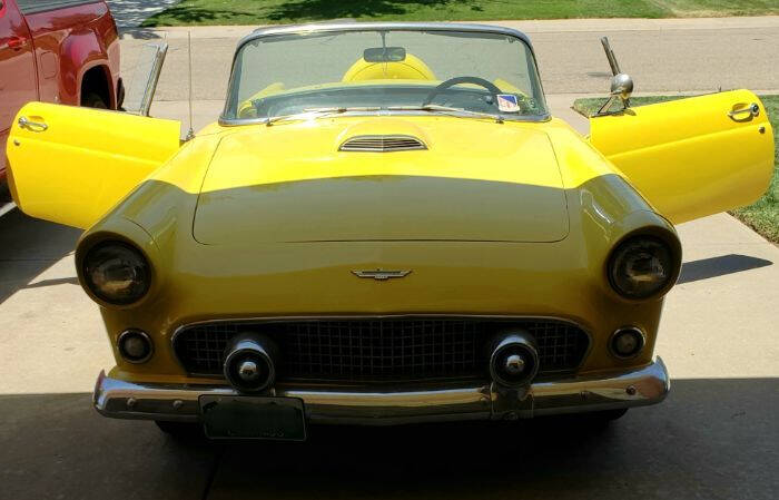 1956 Ford Thunderbird