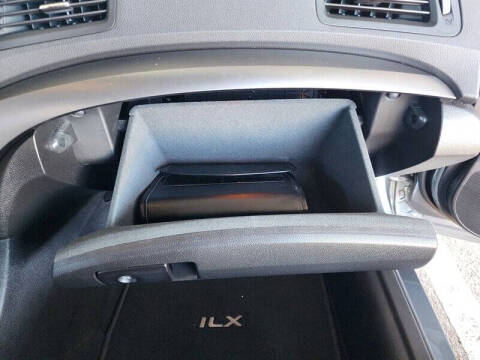 2014 Acura ILX 2.0L w/Tech