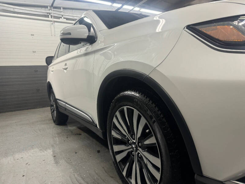 2019 Mitsubishi Outlander SE