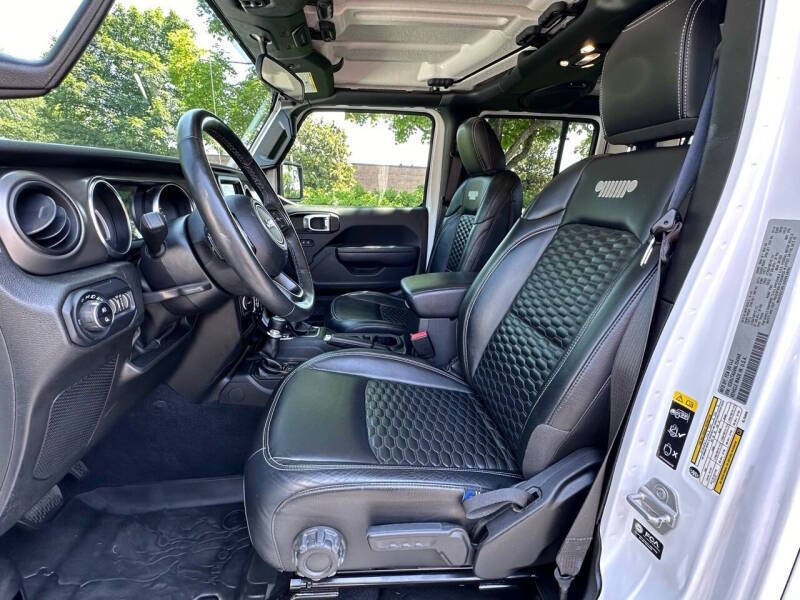 2022 Jeep Gladiator Willys