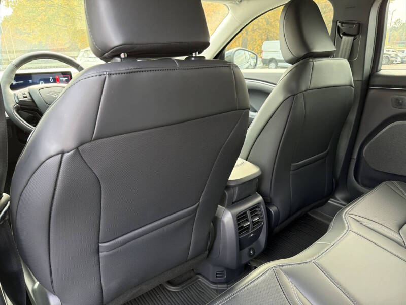 2025 Ford Mustang Mach-E Premium