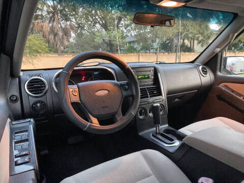 2008 Ford Explorer XLT