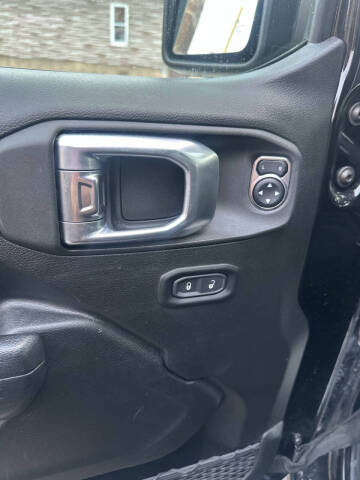 2022 Jeep Gladiator Willys