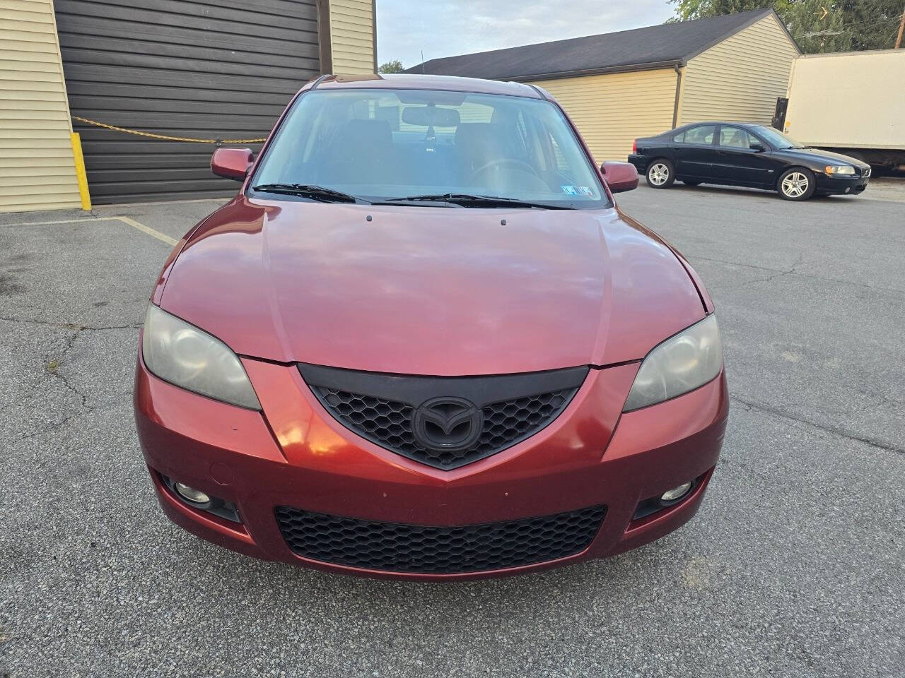 2009 Mazda Mazda3 for sale at QUEENSGATE AUTO SALES in York, PA