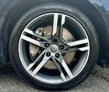 2017 Audi A4 2.0T quattro Premium Plus