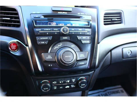 2015 Acura ILX 2.0L w/Tech