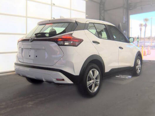 2021 Nissan Kicks S