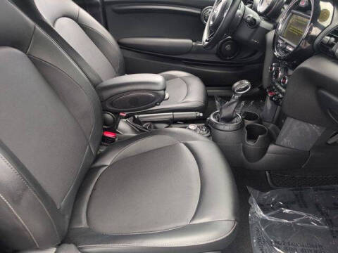 2015 MINI Hardtop 2 Door Cooper