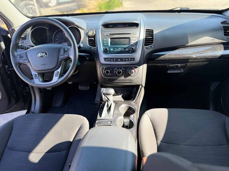 2015 Kia Sorento LX