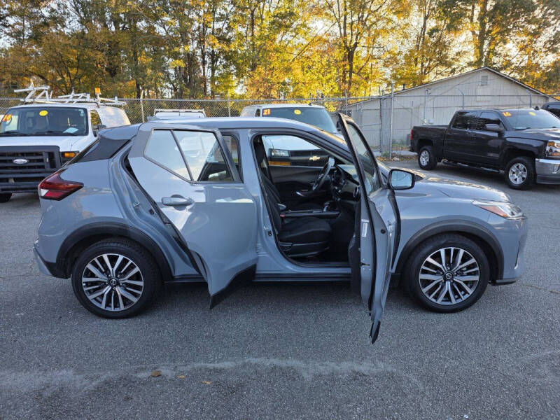 2021 Nissan Kicks SV