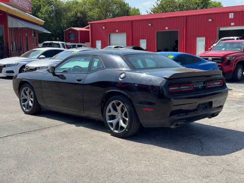 2017 Dodge Challenger SXT