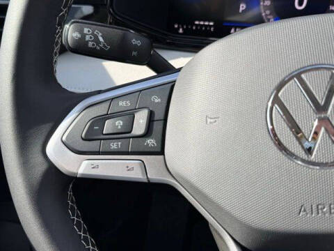 2025 Volkswagen Taos S 4Motion