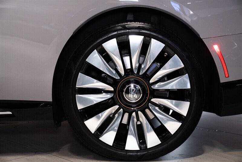 2024 Rolls-Royce Spectre