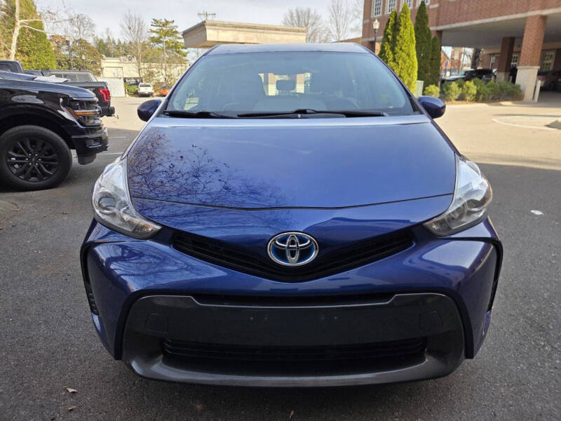 2016 Toyota Prius v Three