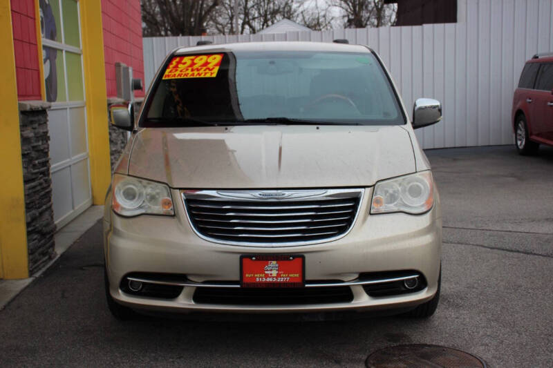 2013 Chrysler Town and Country Limited