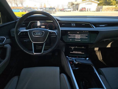 2024 Audi Q8 e-tron quattro Prestige