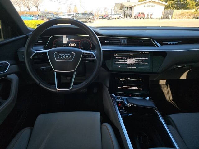 2024 Audi Q8 e-tron quattro Prestige