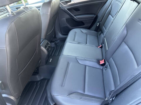 2015 Volkswagen e-Golf SEL Premium