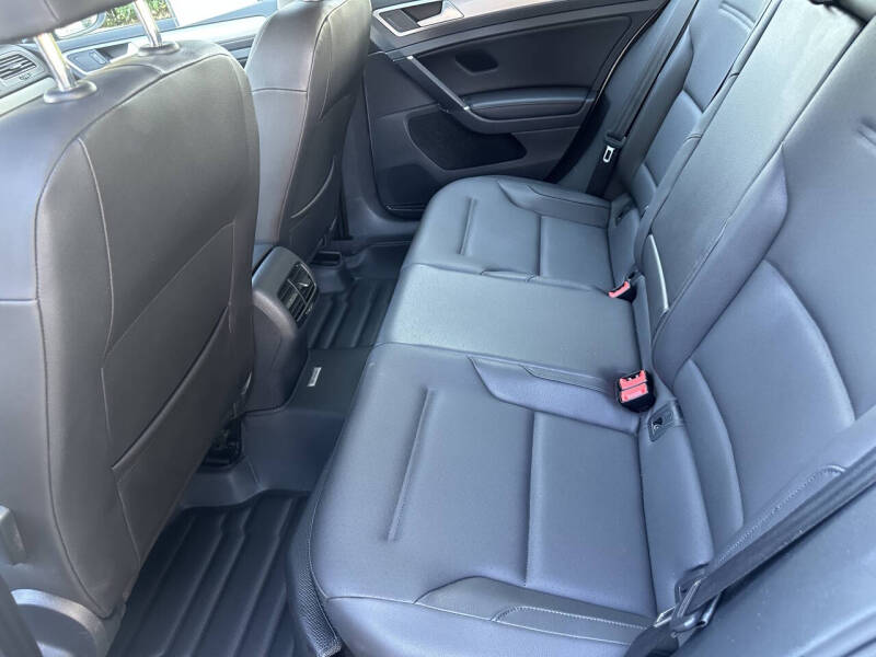 2015 Volkswagen e-Golf SEL Premium