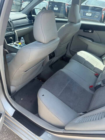 2012 Toyota Camry Hybrid XLE