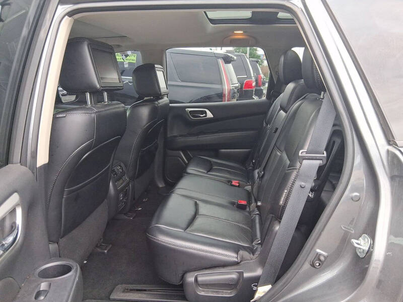 2018 Nissan Pathfinder Platinum