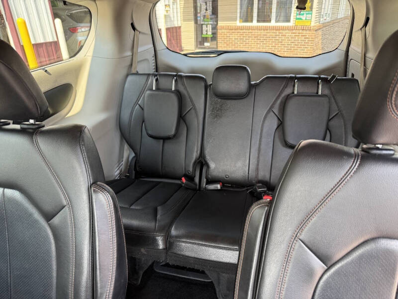 2019 Chrysler Pacifica Touring L