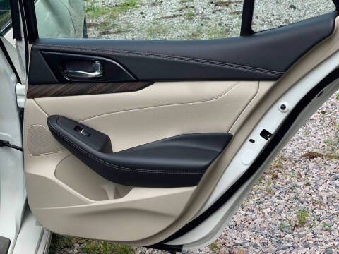 2017 Nissan Maxima Platinum