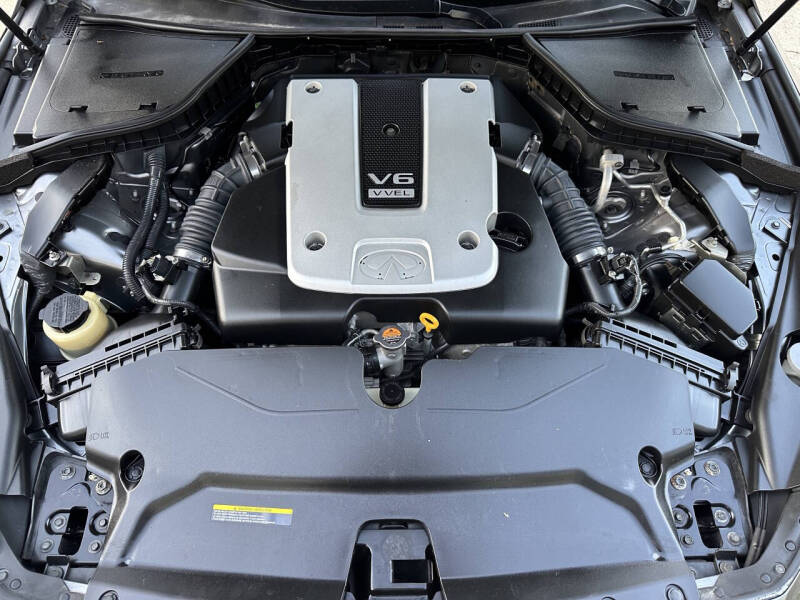 2015 Infiniti Q50 Premium