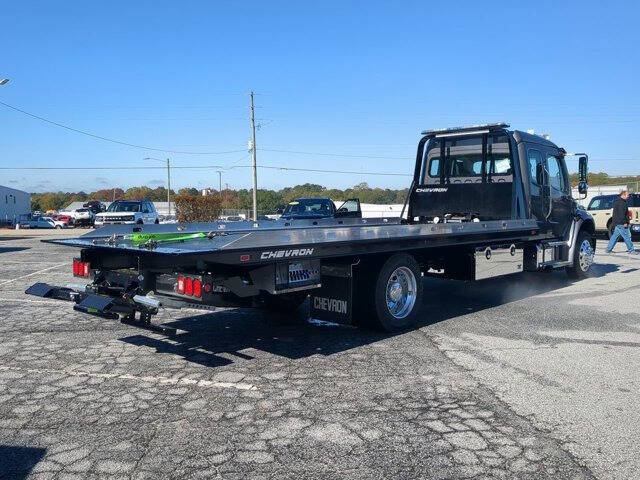 2026 Freightliner M2 106