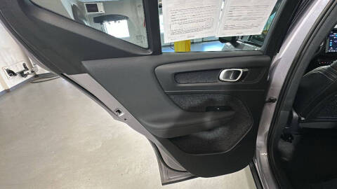 2026 Volvo XC40 B5 Plus