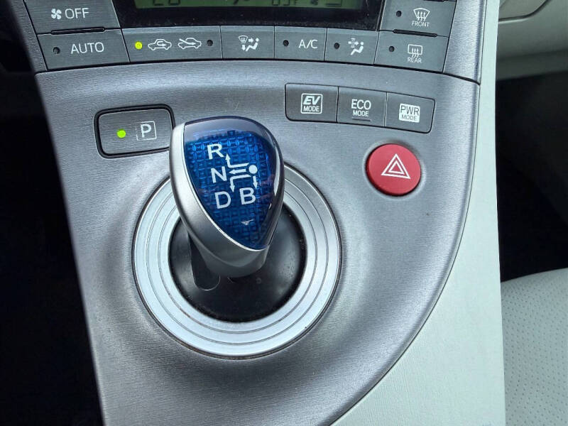 2013 Toyota Prius Three