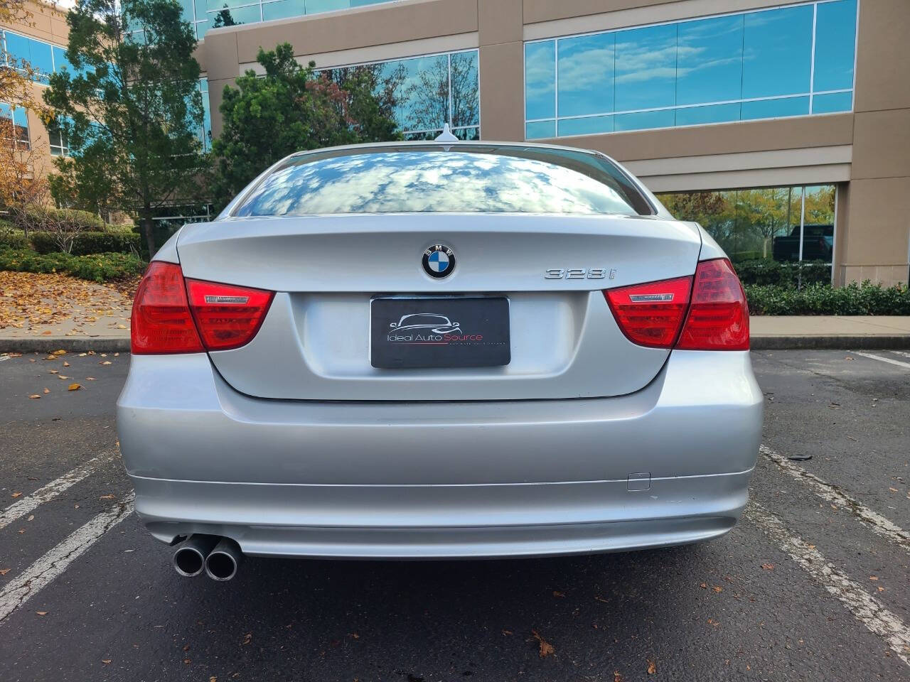 2011 BMW 3 Series for sale at Ideal Auto Source in Roseville, CA