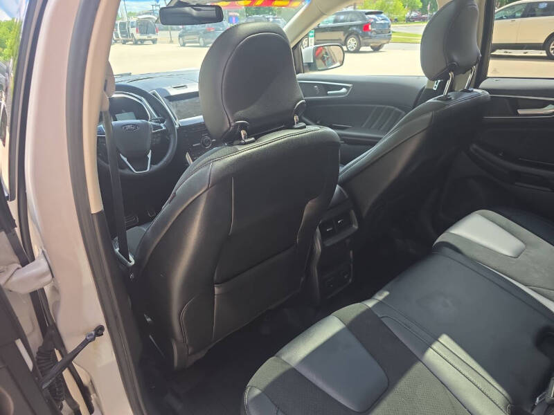 2016 Ford Edge Sport