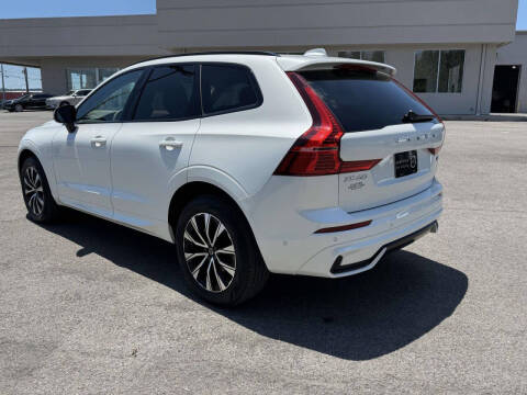 2025 Volvo XC60 B5 Plus Dark Theme