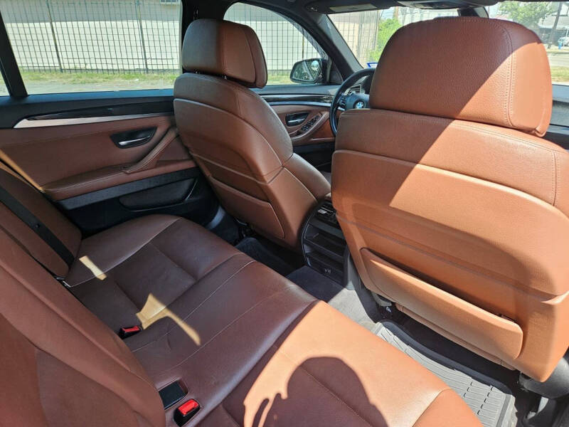 2012 BMW 5 Series 550i